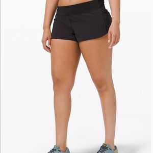 Lululemon Speed up low rise shorts 2.5in
